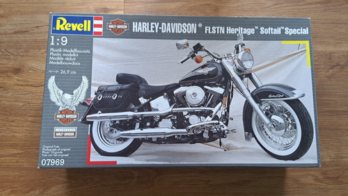 Revell harley davidson - harley‑davidson, flstn
